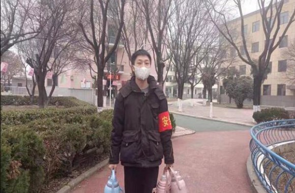 退伍不褪色|我院退役大學(xué)生積極參與校園疫情防控工作
