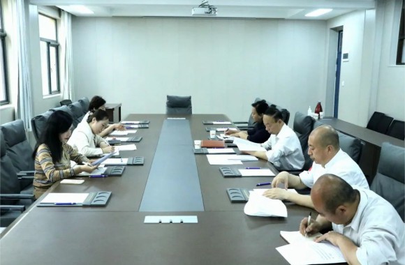 學院召開黨委理論學習中心組會議（擴大）學習