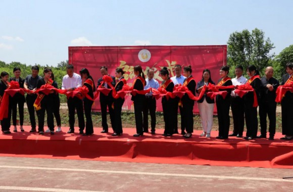 陜西旅游烹飪職業學院大中小學勞動教育實踐基地啟動儀式暨食品加工實訓基地揭牌儀式順利舉行