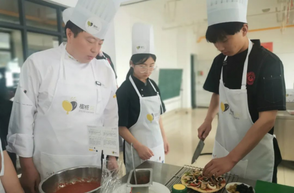 陜西旅游烹飪職業學院師生與“橄欖·西班牙的超級食物”的精彩碰撞