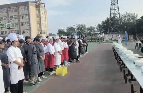 我院烹飪藝術學院?22級基本功檢測 | 陜西旅游烹飪職業學院