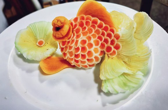 青年教師張欣茹，夏日創作的—冷菜拼盤