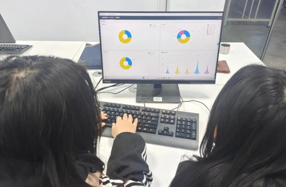 2024 年“暢享杯”全國數(shù)字商業(yè)技能大賽網(wǎng)絡(luò)營銷賽中我院榮獲一等獎與二等獎