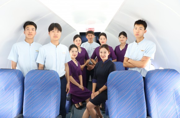 空中乘務(wù)專業(yè)學(xué)子風(fēng)彩